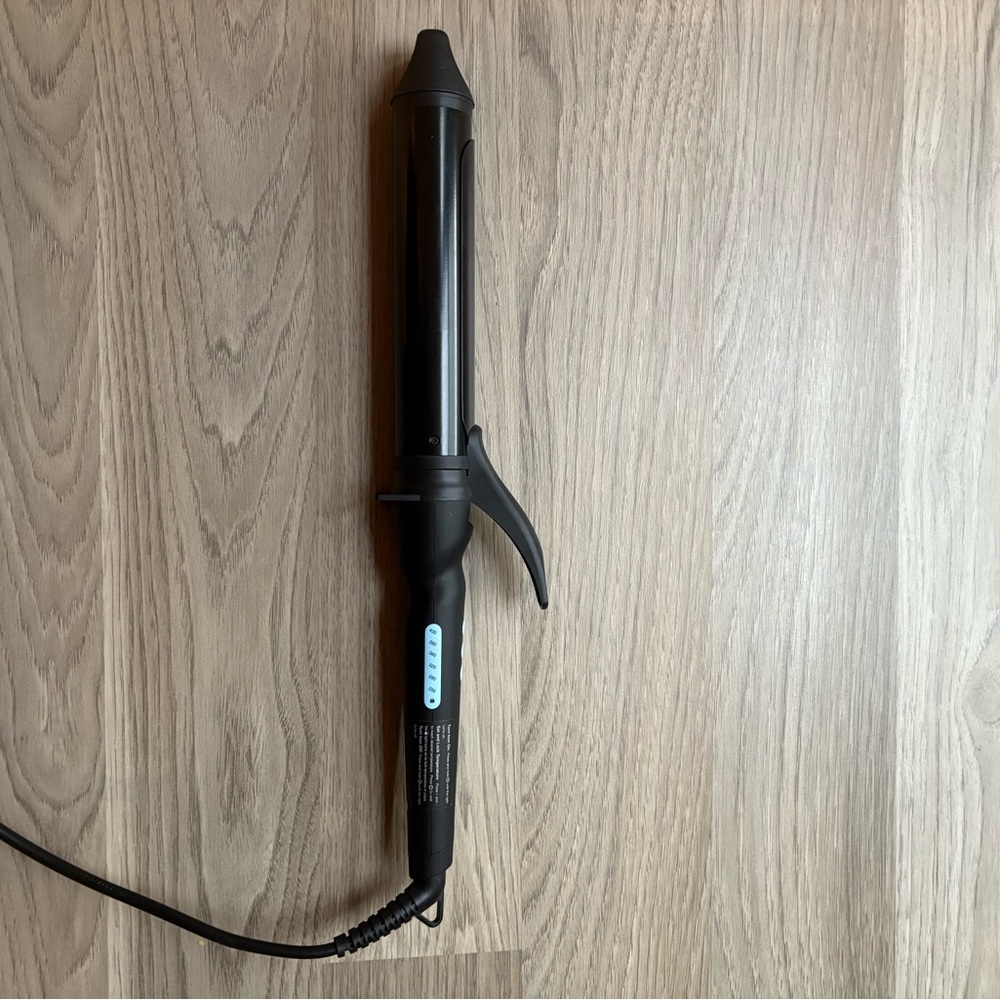 Long Barrel Curling Iron - Picture 5 of 8